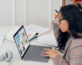 laptop-woman-thumb280px